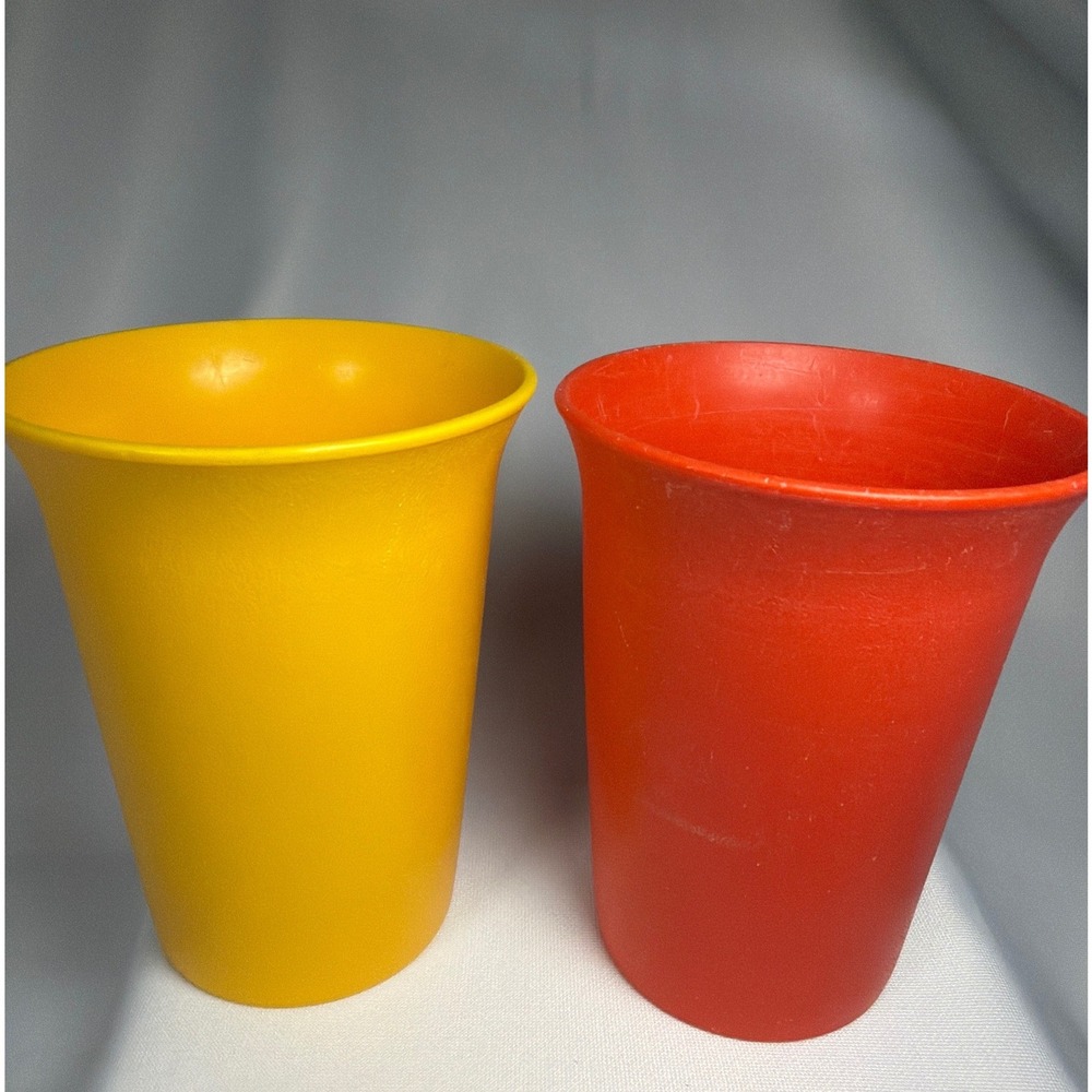 Tupperware Vintage 109 Bell Tumbler Set 2 Cups Yellow Orange Plastic Retro MCM‎